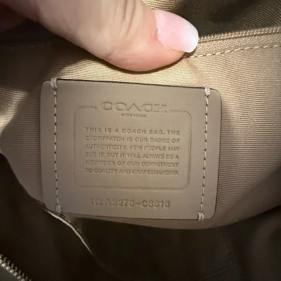 Coach Floral White Tote Bag NEW - Picture 4 of 4